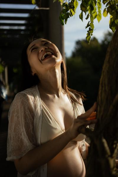 Autumn Maternity Session at Hill Garden and Pergola 2023