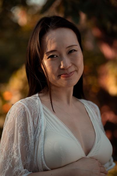 Autumn Maternity Session at Hill Garden and Pergola 2023