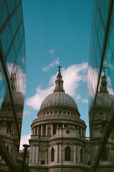 London 2022